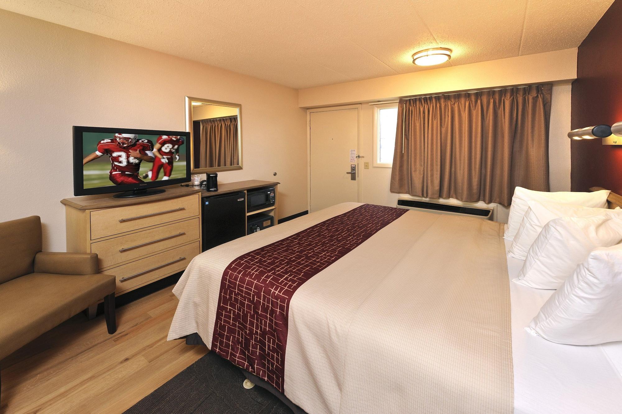 Red Roof Inn Dayton North Airport Εξωτερικό φωτογραφία