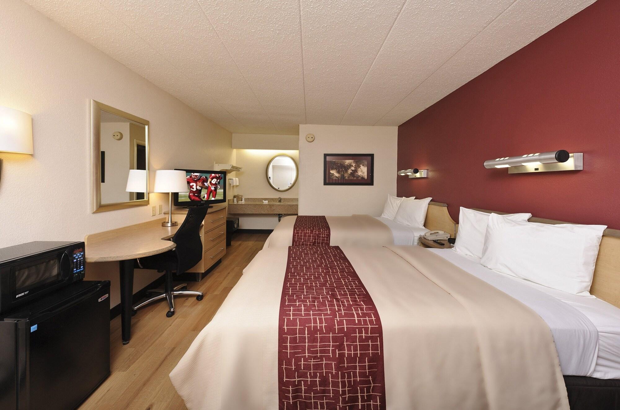 Red Roof Inn Dayton North Airport Εξωτερικό φωτογραφία