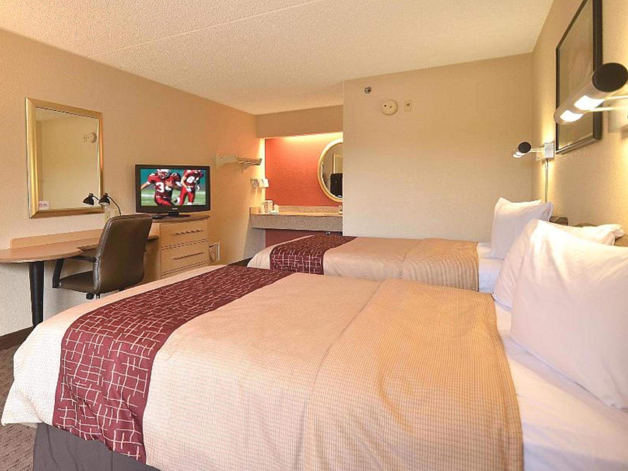 Red Roof Inn Dayton North Airport Εξωτερικό φωτογραφία